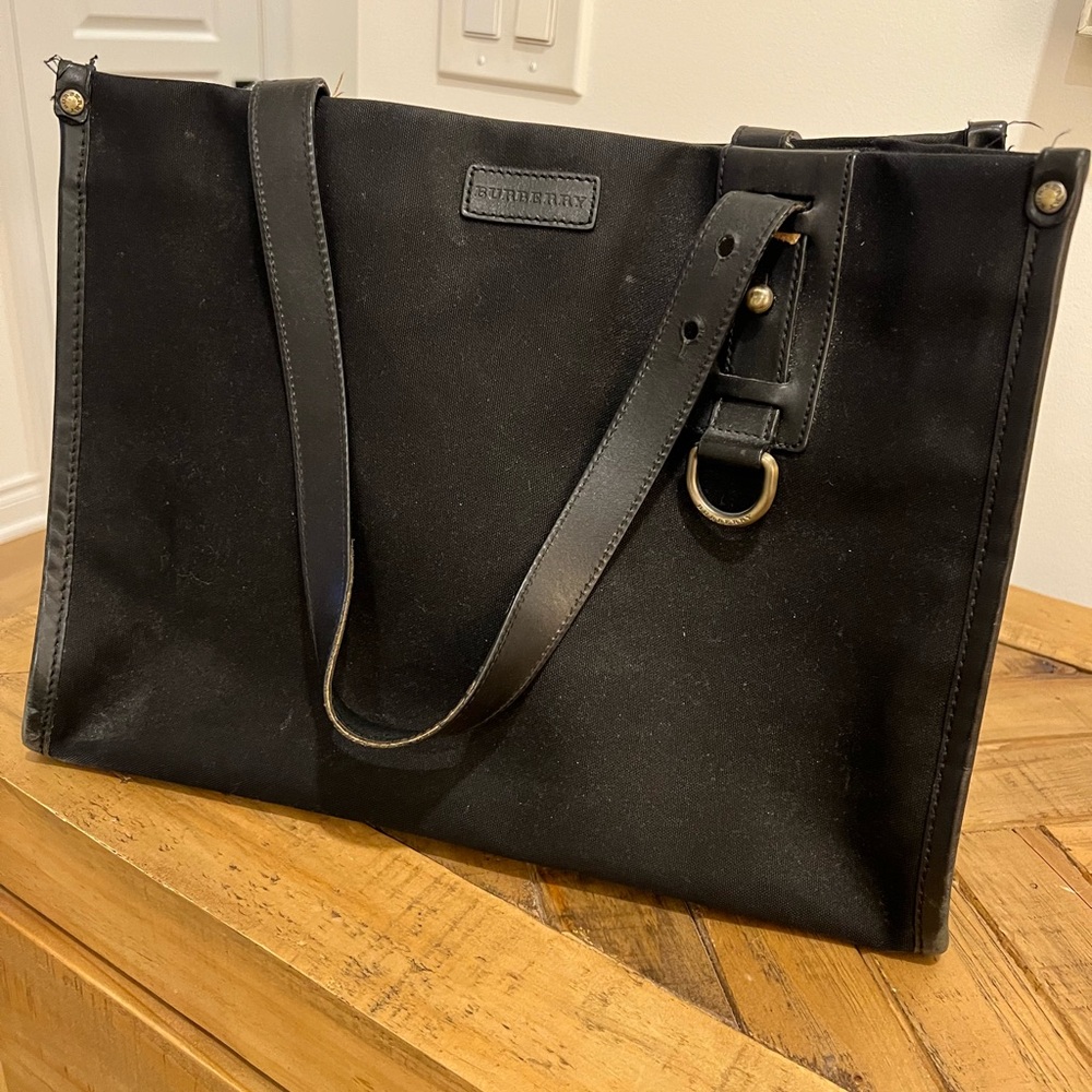 Burberry totebag
